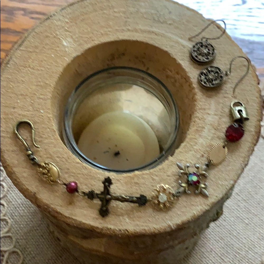 Vintage bracelet & wangling button earrings